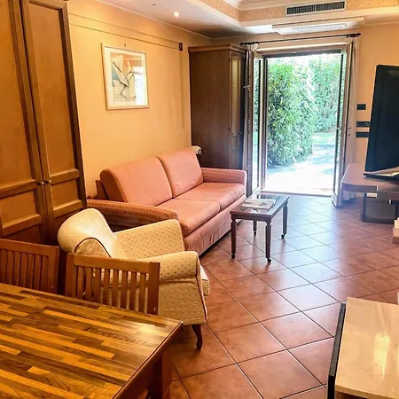 Golf View For Two Apartman *